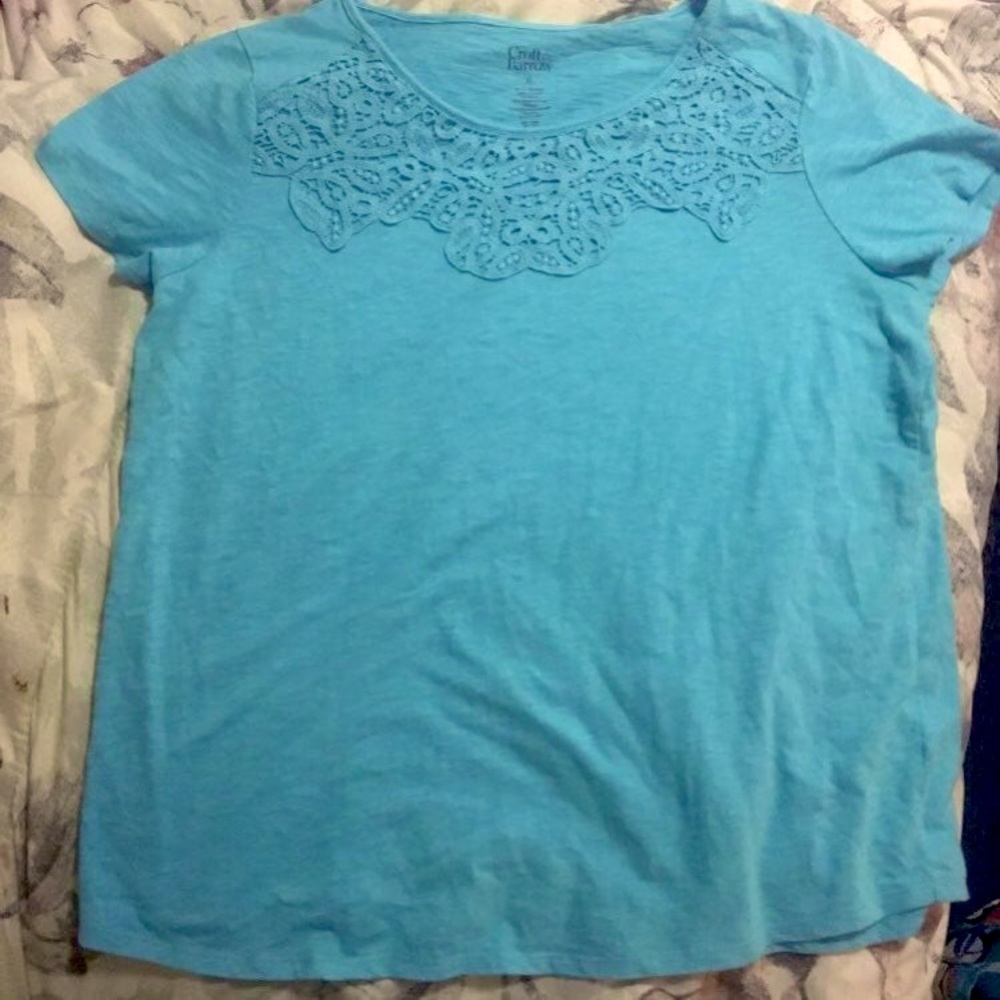 Womans XL short sleeve top tee, created ft and barrow